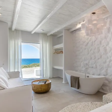 Cyano 4* Naxos City