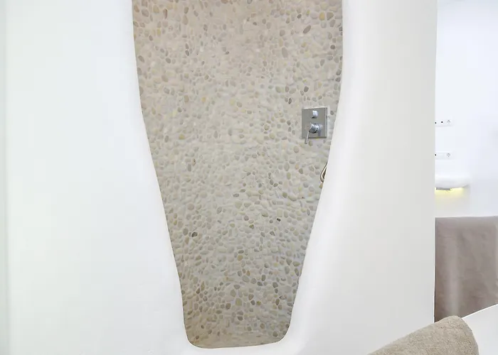 Cyano Konukevi Naxos City